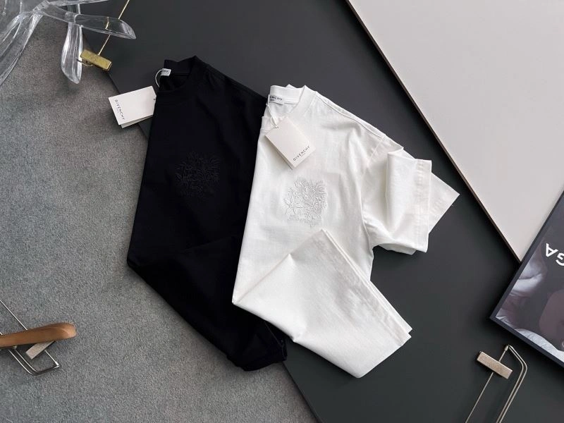Givenchy T-Shirts SmartChoice 123757