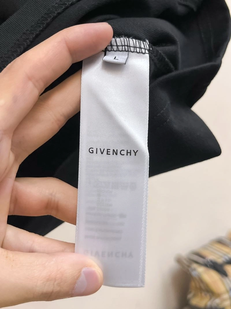 Givenchy T-Shirts GoAnywhere 123745