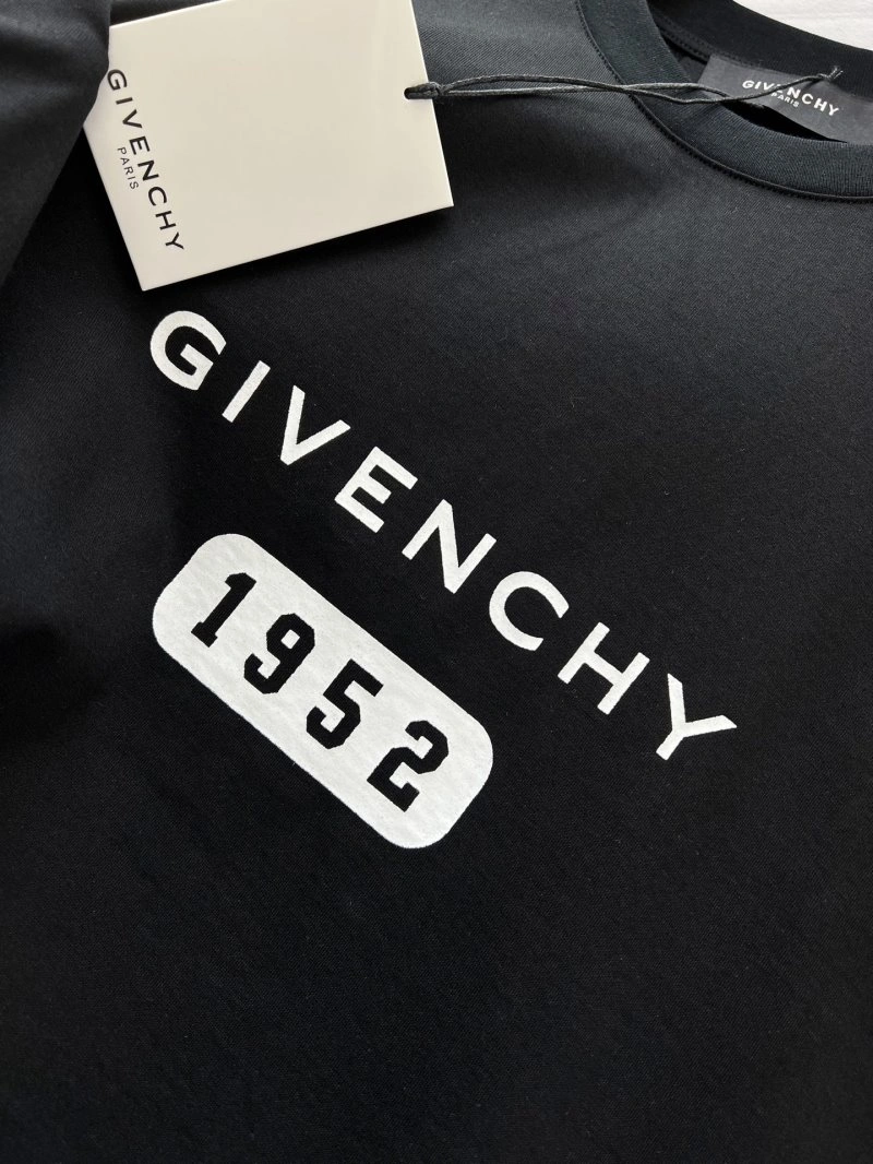 Givenchy T-Shirts SportInspired 123523