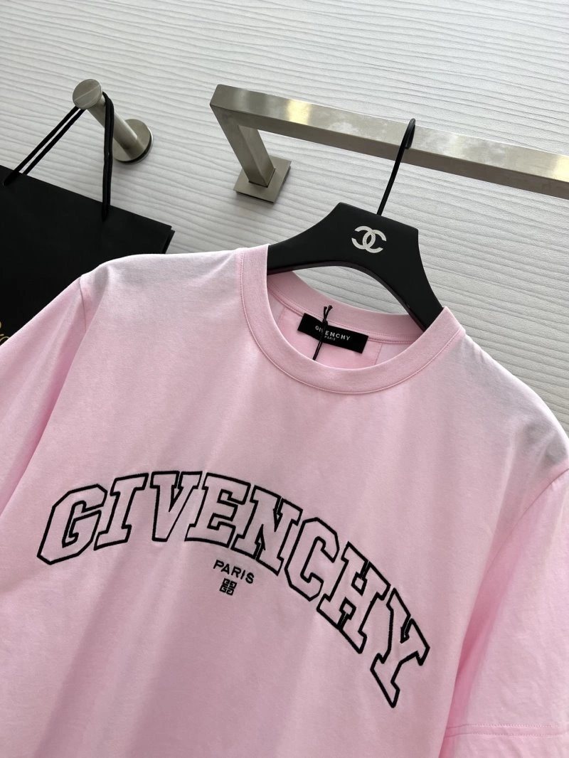 Givenchy T-Shirts TimelessDesign 123512