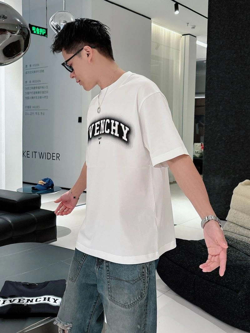 Givenchy T-Shirts Breathable 123725