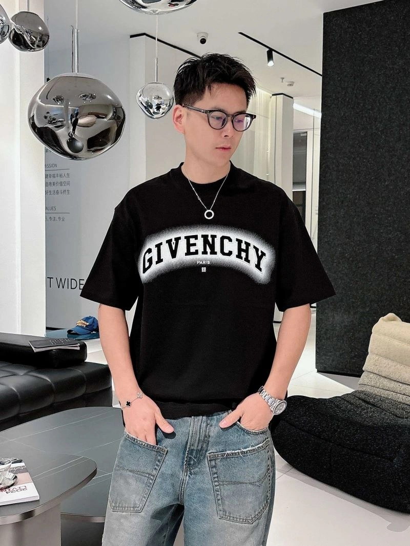 Givenchy T-Shirts Supportive 123723