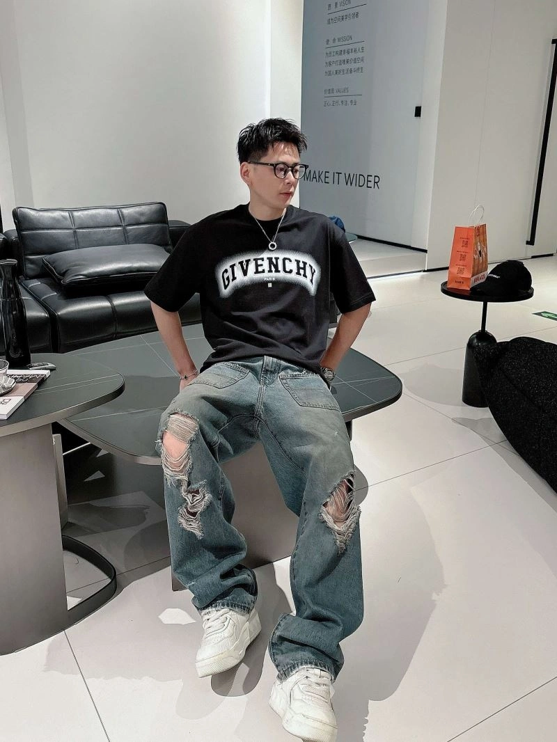 Givenchy T-Shirts Supportive 123723