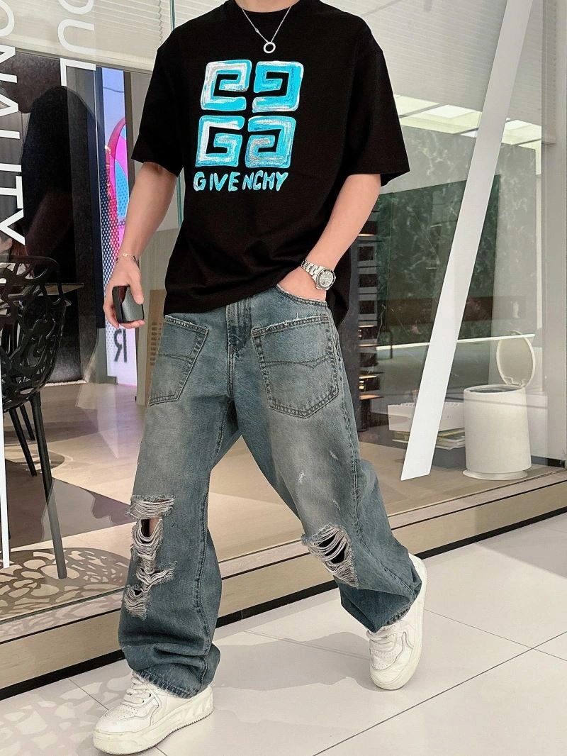 Lightweight Givenchy T-Shirts 123722