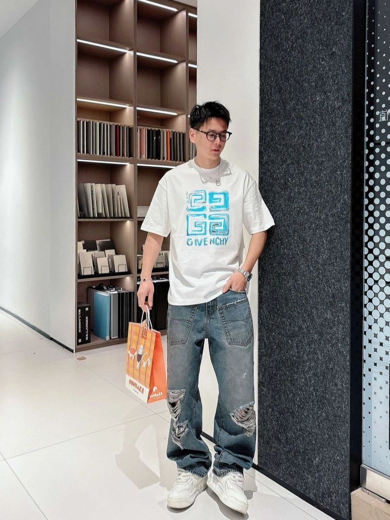 Givenchy T-Shirts Vibrant 123720