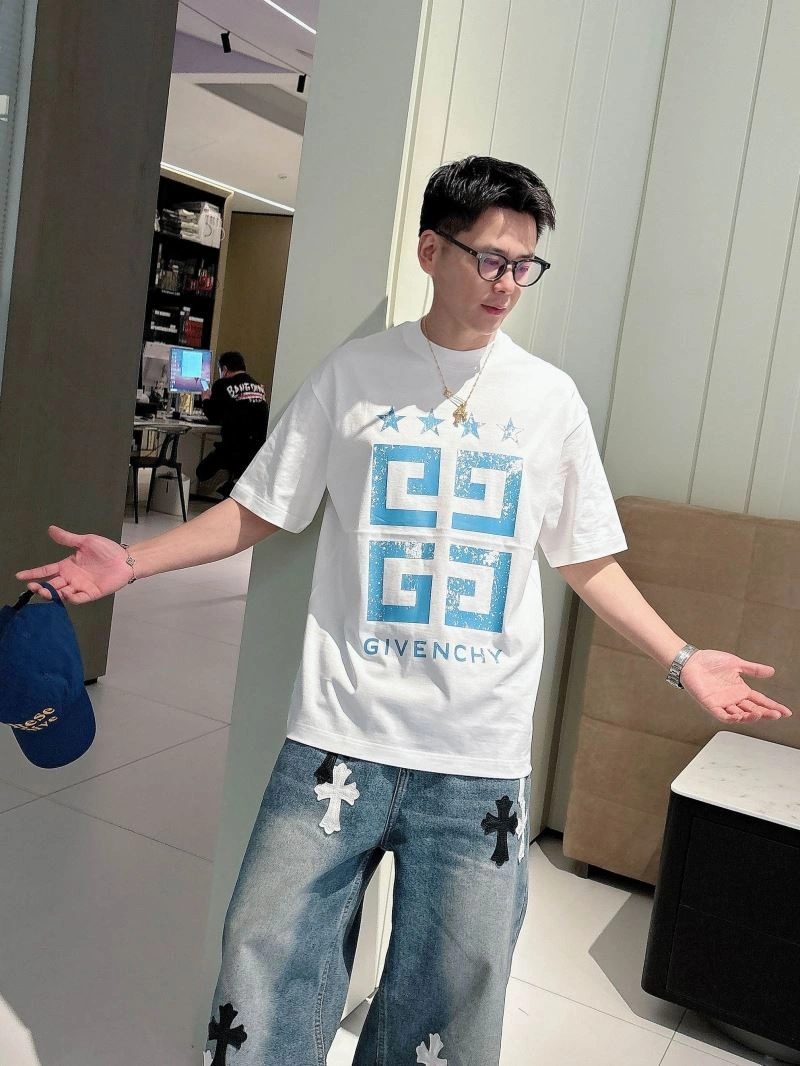 Tailored Givenchy T-Shirts 123719