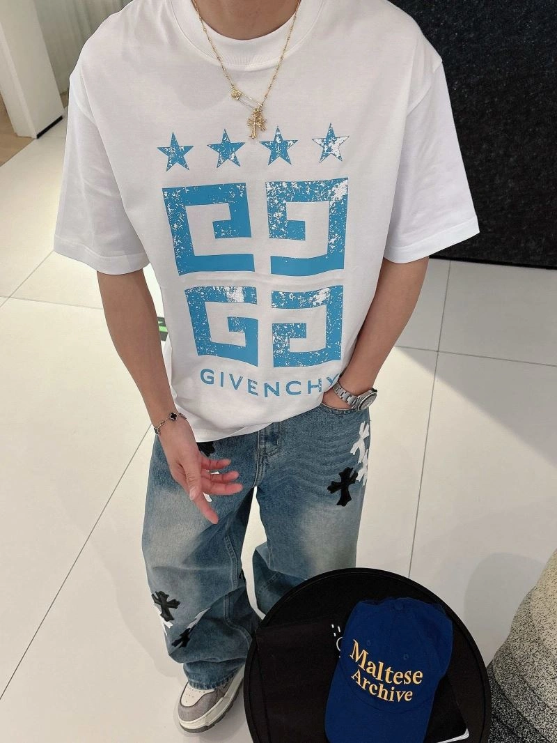 Tailored Givenchy T-Shirts 123719