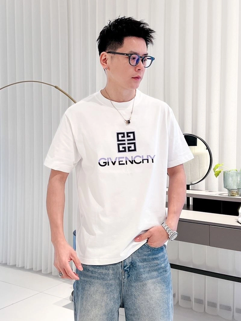Givenchy T-Shirts Seasonal 123715