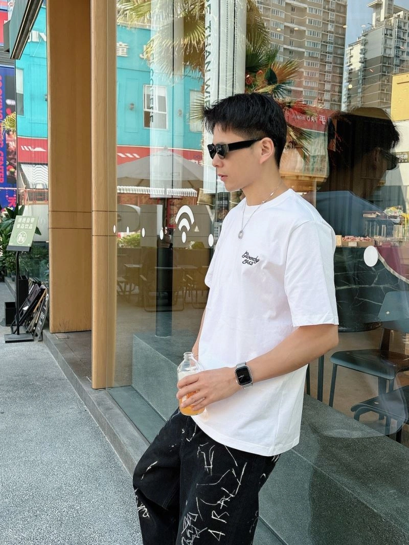 UrbanChic Givenchy T-Shirts 123717