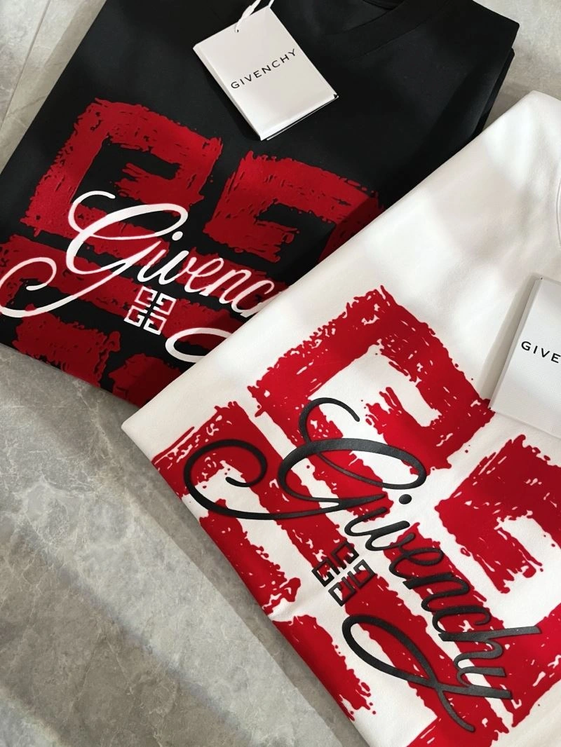 Comfortable Givenchy T-Shirts 123706