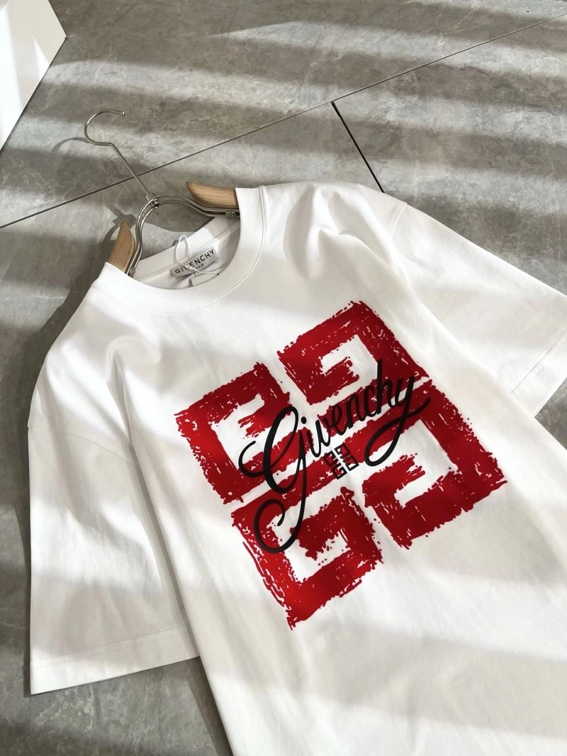 Comfortable Givenchy T-Shirts 123706