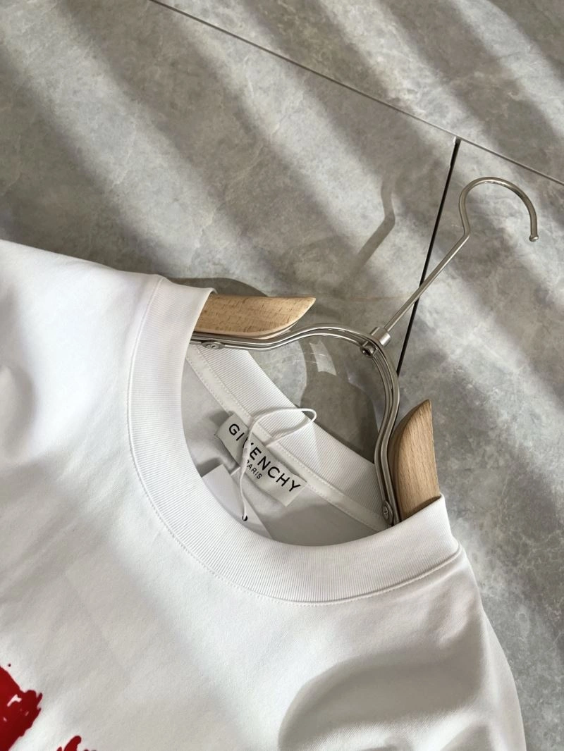 Comfortable Givenchy T-Shirts 123706