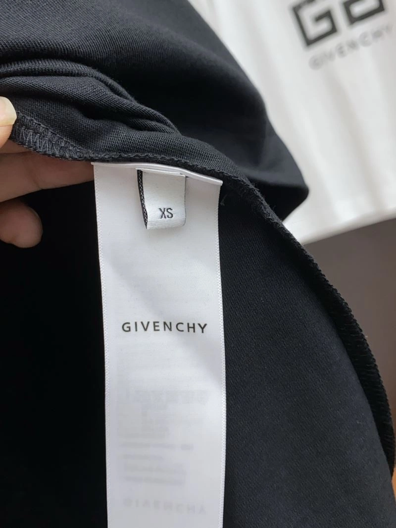 Affordable Givenchy T-Shirts 123703