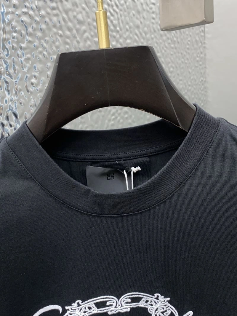 Effortless Givenchy T-Shirts 123702