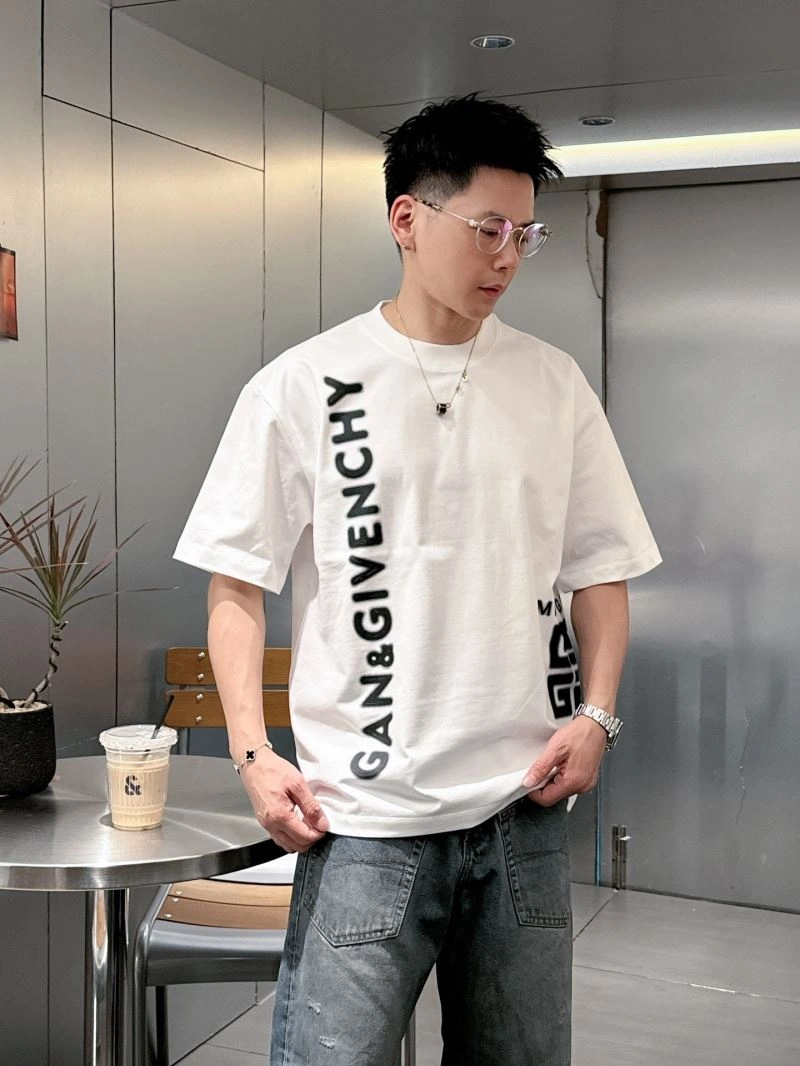 Givenchy T-Shirts Comfortable 123713