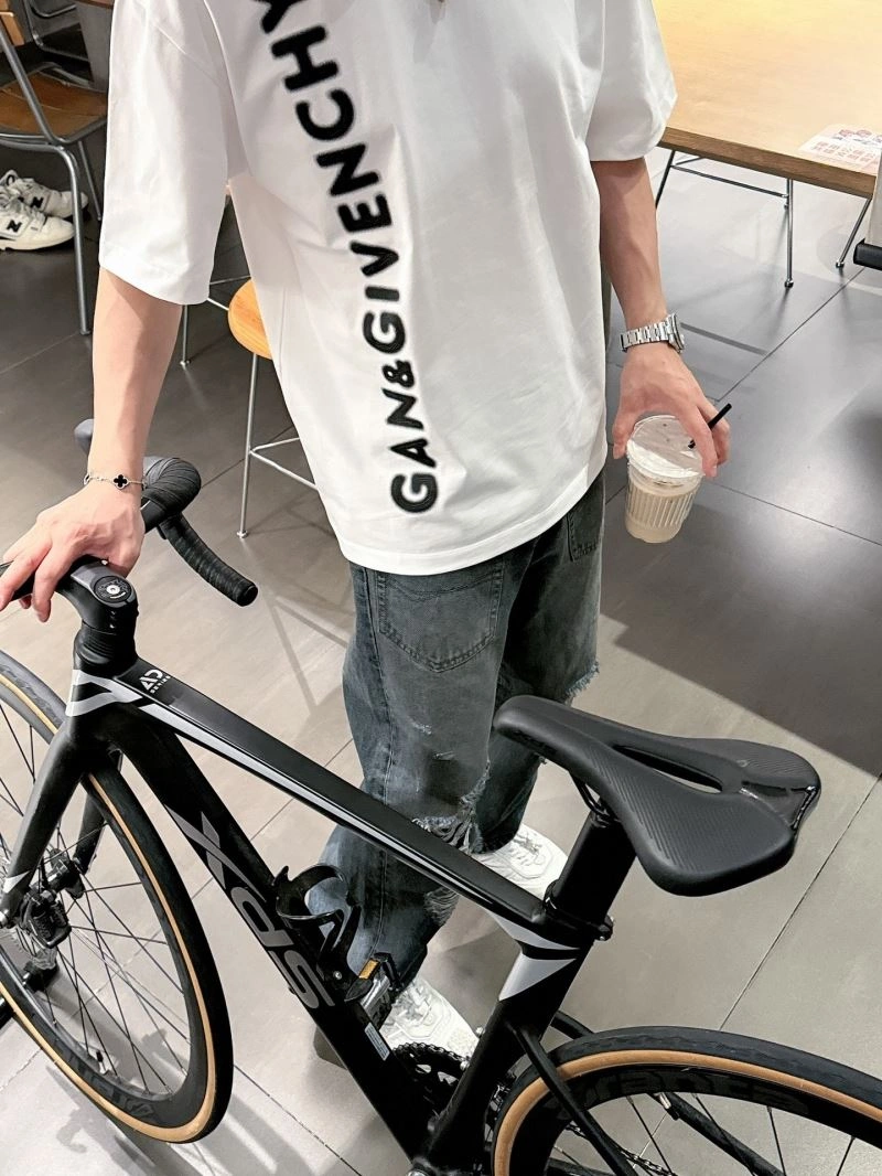 Givenchy T-Shirts Comfortable 123713