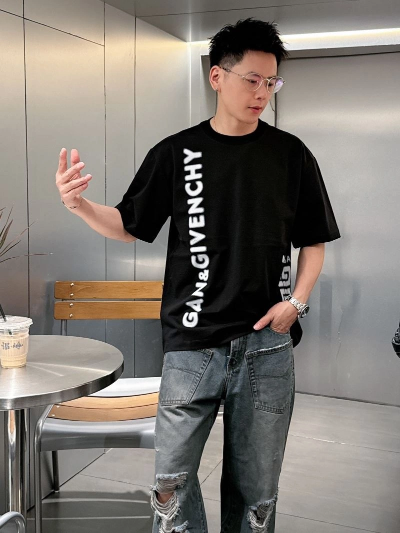 FashionForward Givenchy T-Shirts 123705