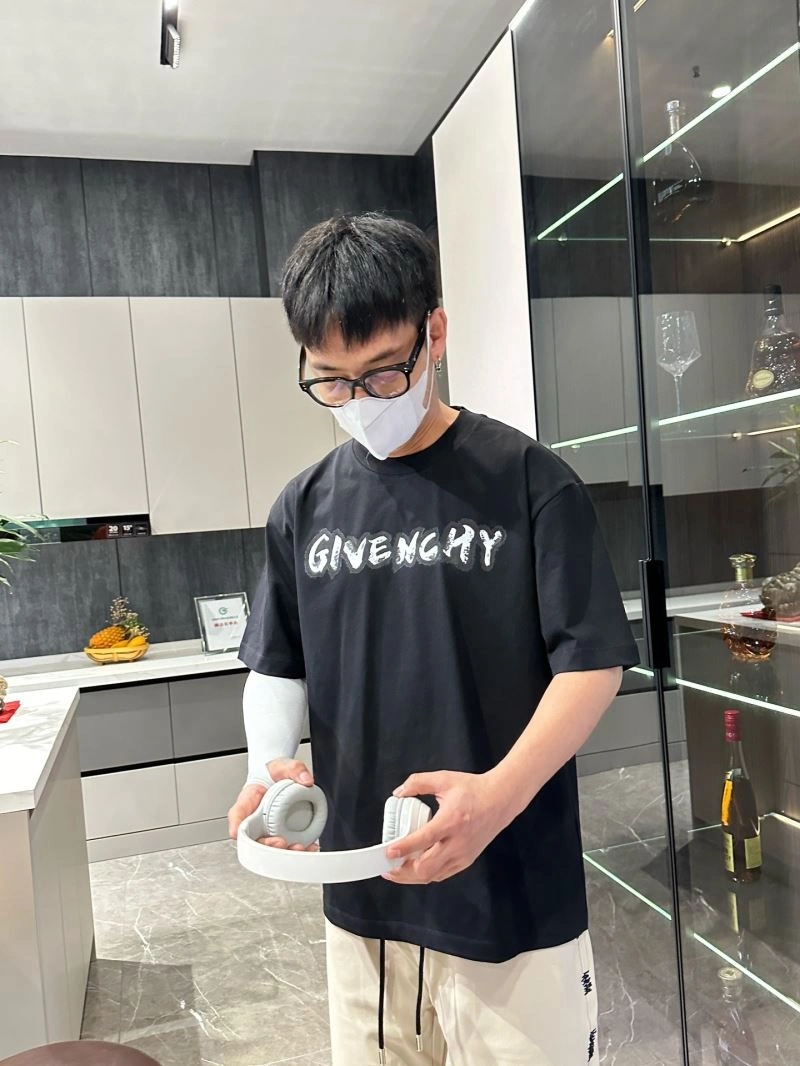 SmartChoice Givenchy T-Shirts 123698