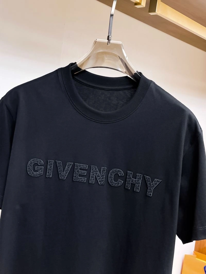 Comfortable Givenchy T-Shirts 123695