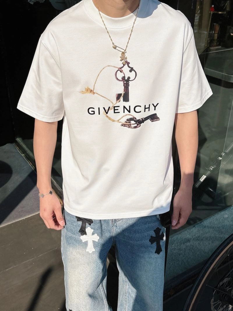 Givenchy T-Shirts Trendsetting 123696