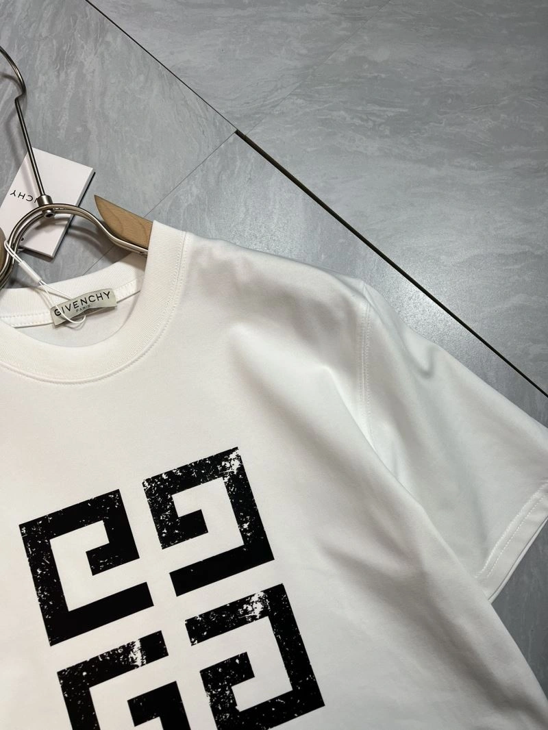Givenchy T-Shirts Breathable 123692