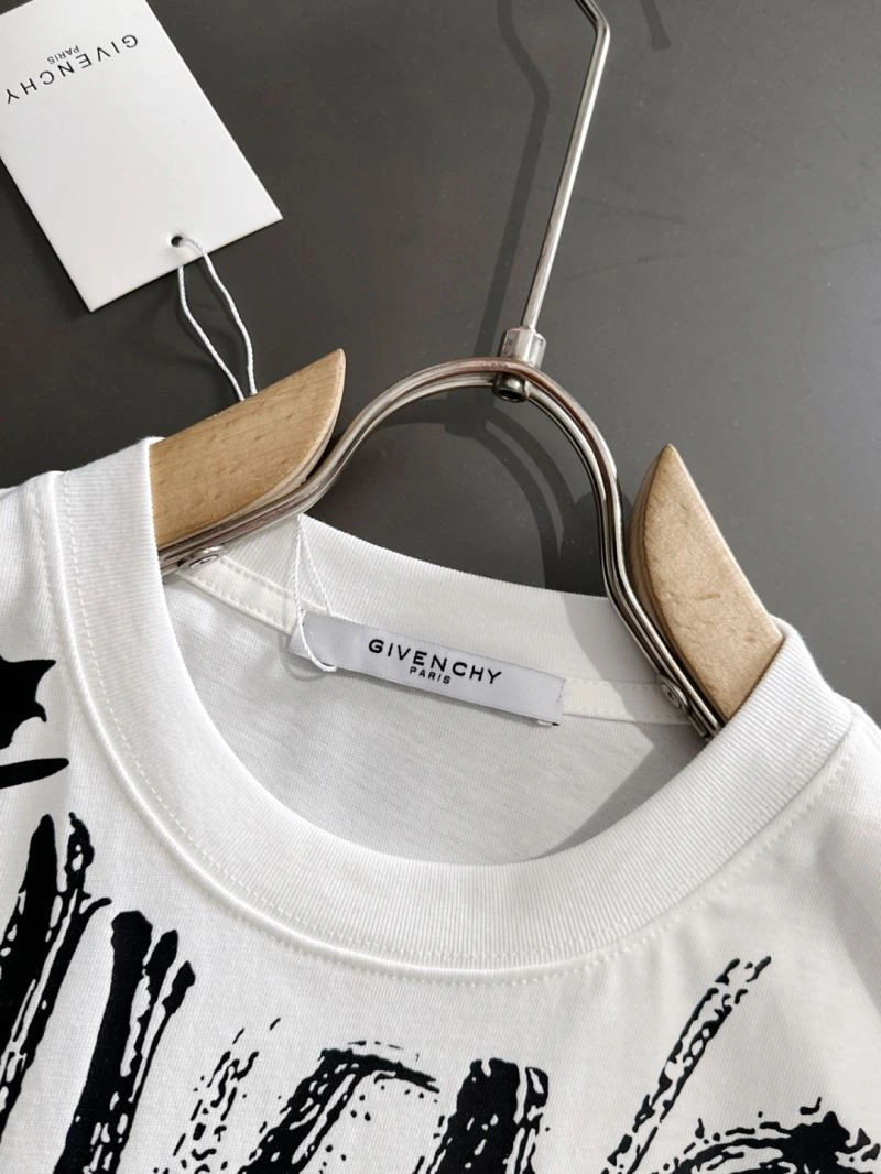 Givenchy T-Shirts Comfortable 123689