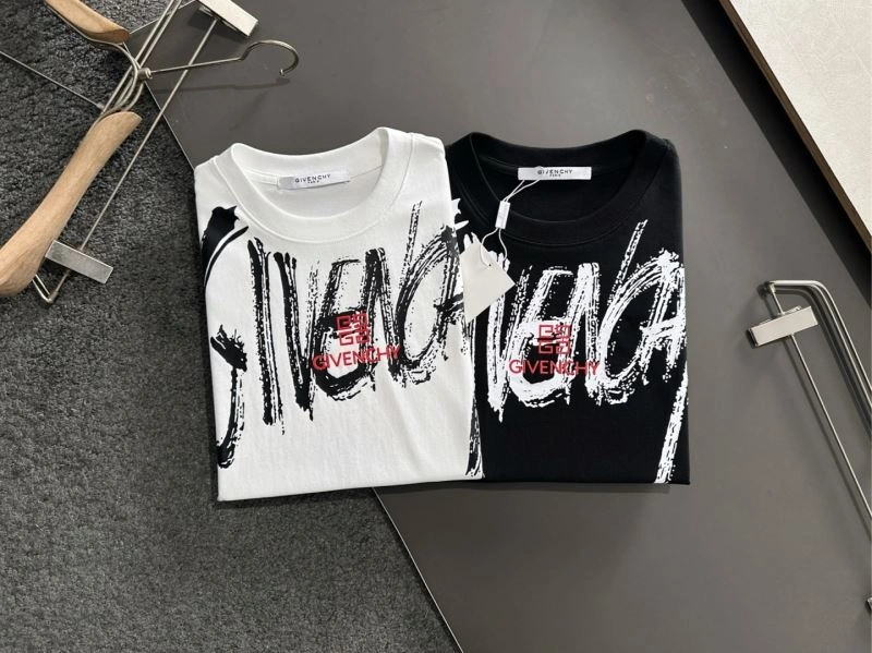 FlexibleFit Givenchy T-Shirts 123690