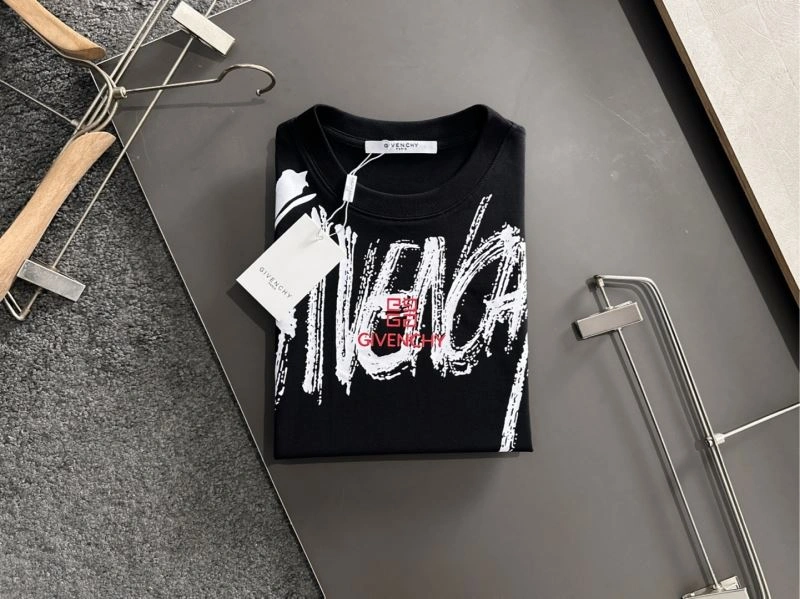 FlexibleFit Givenchy T-Shirts 123690
