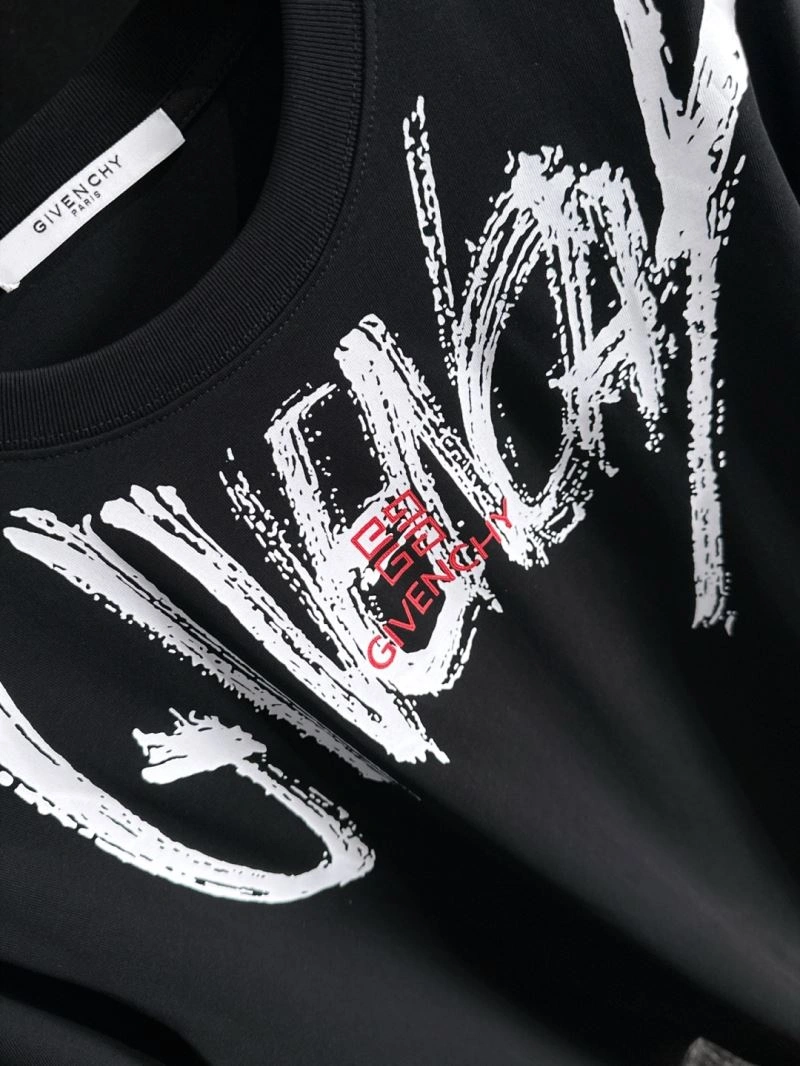 FlexibleFit Givenchy T-Shirts 123690