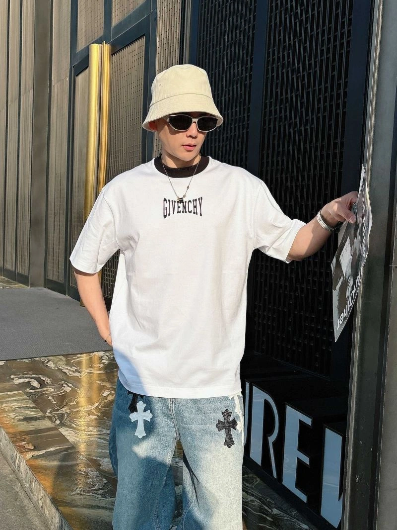 Givenchy T-Shirts UrbanChic 123688