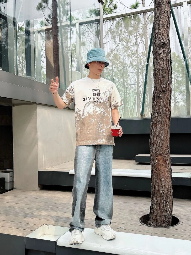 Cozy Givenchy T-Shirts 123685