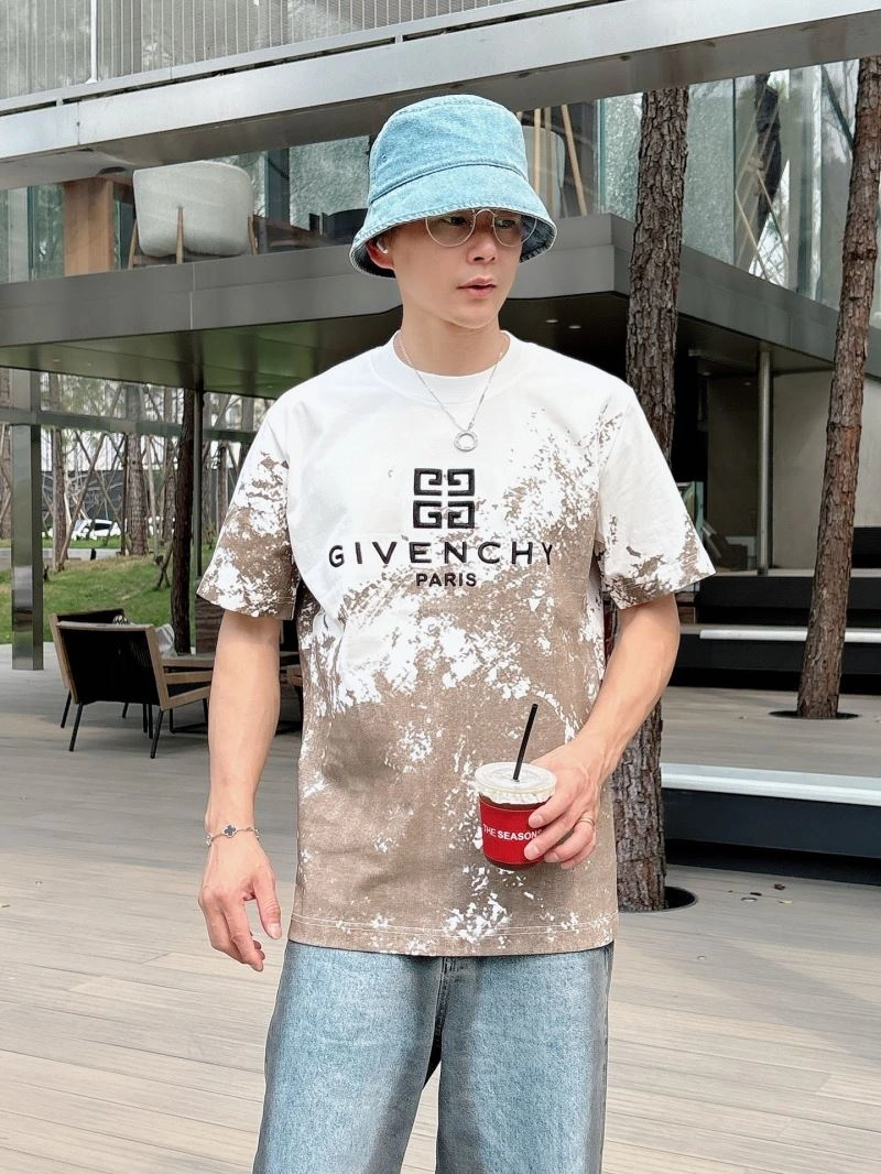 Cozy Givenchy T-Shirts 123685