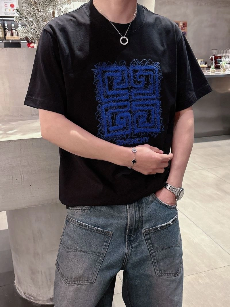 Elegant Givenchy T-Shirts 123682
