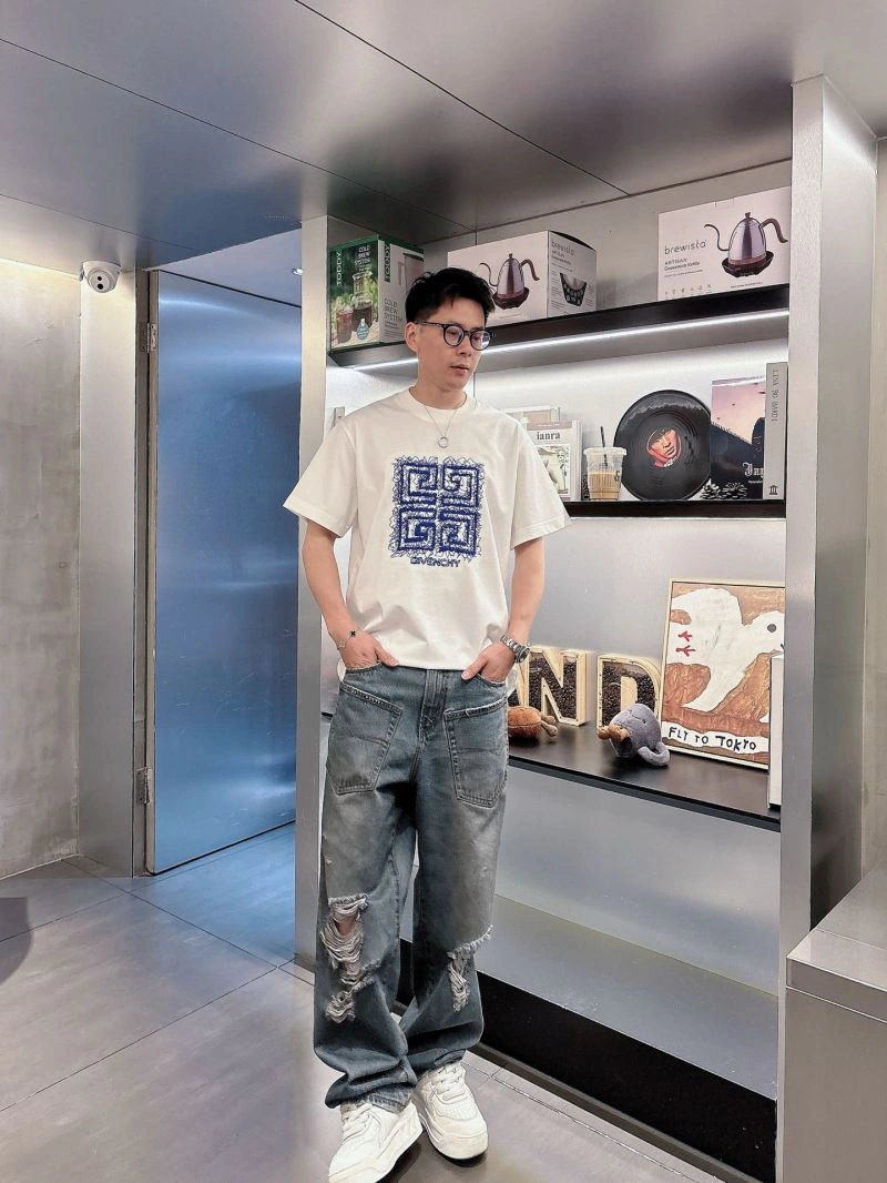 Popular Givenchy T-Shirts 123683