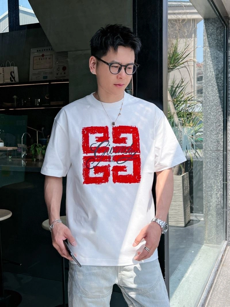 Givenchy T-Shirts EasyMatch 123680