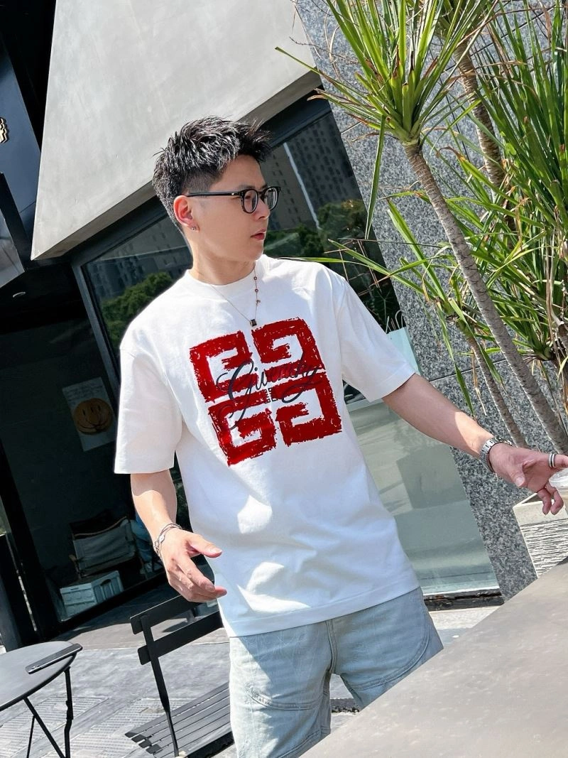 Givenchy T-Shirts EasyMatch 123680