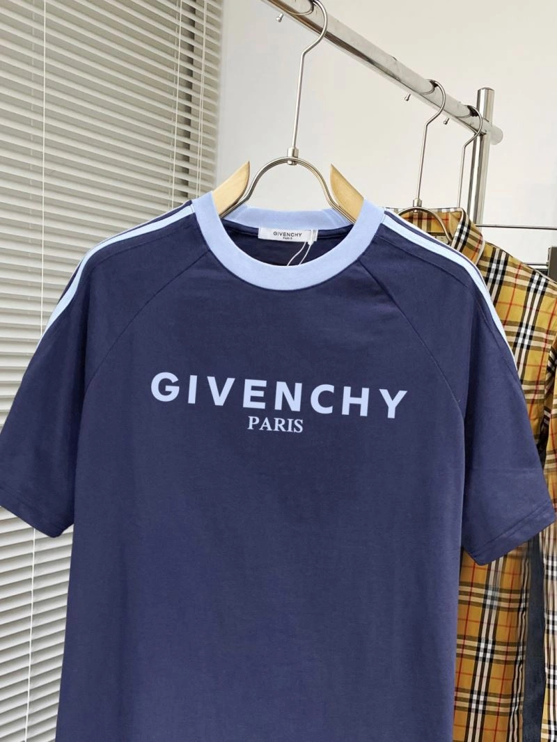 Givenchy T-Shirts Seasonal 123677