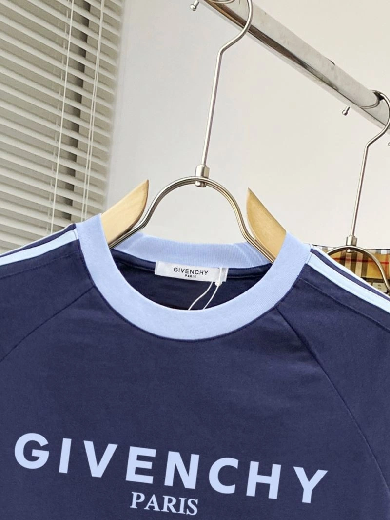 Givenchy T-Shirts Seasonal 123677
