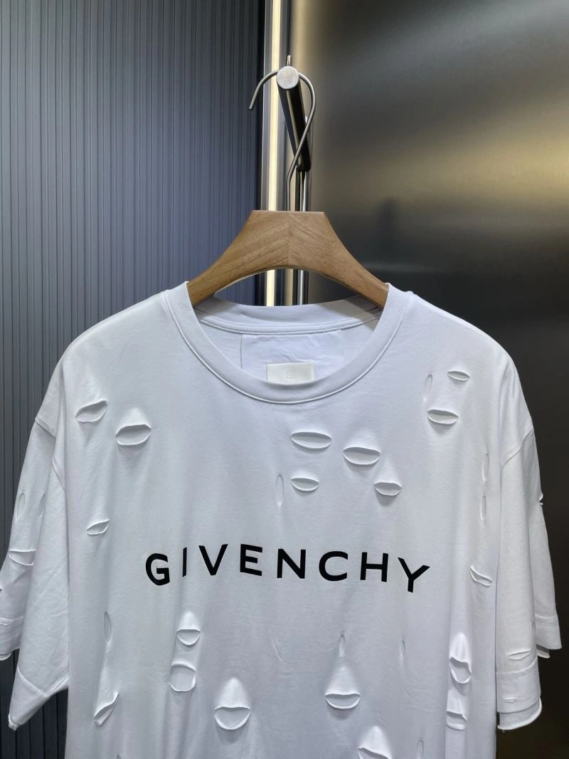Givenchy T-Shirts Timeless 123663