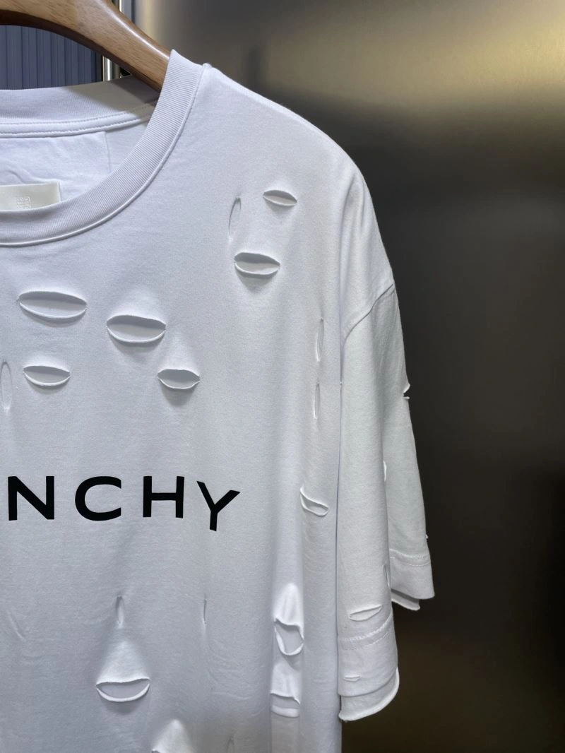 Givenchy T-Shirts Timeless 123663