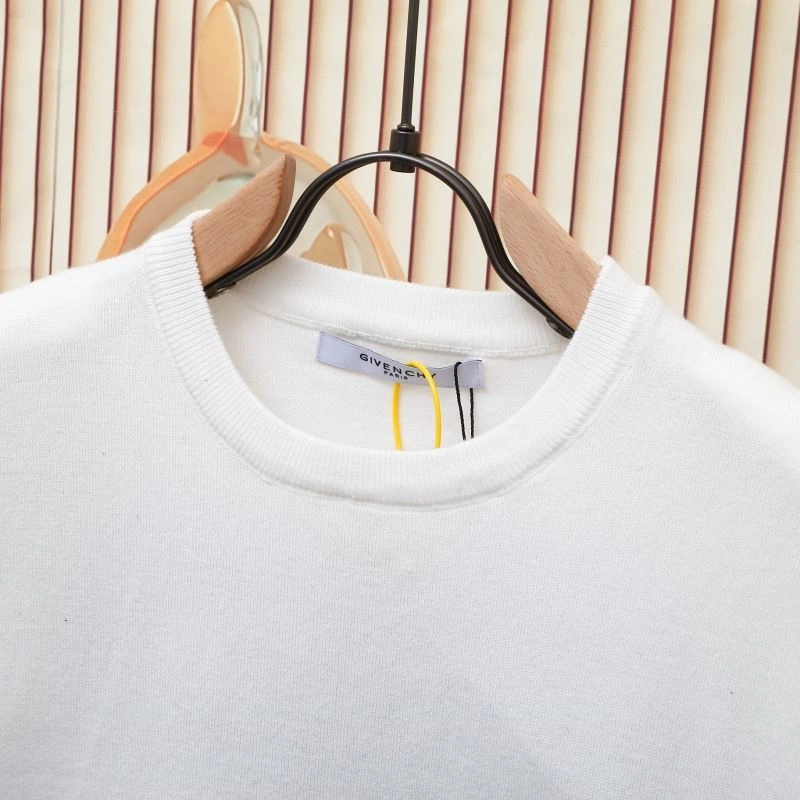 MoistureWicking Givenchy T-Shirts 123665