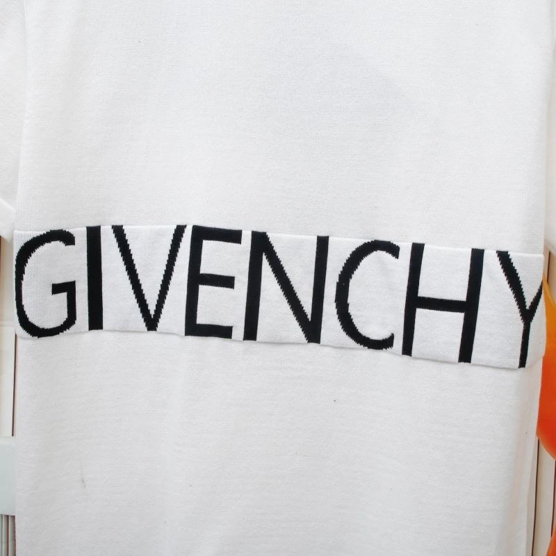 MoistureWicking Givenchy T-Shirts 123665