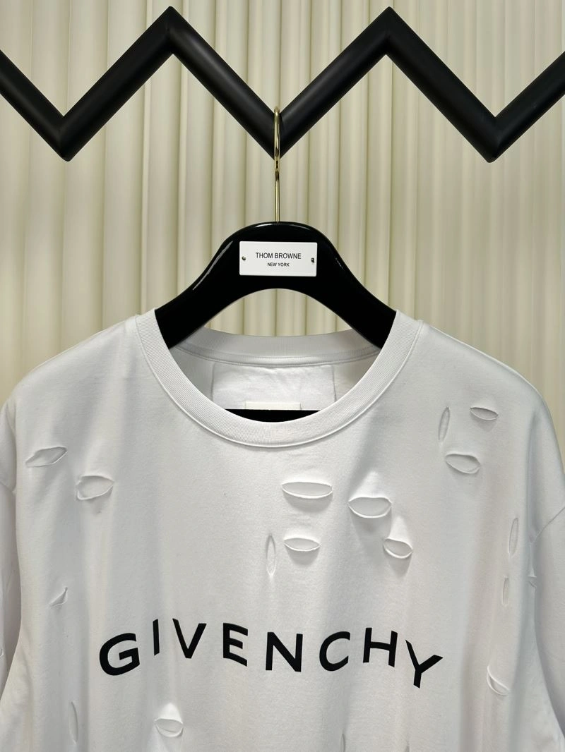 EyeCatching Givenchy T-Shirts 123632