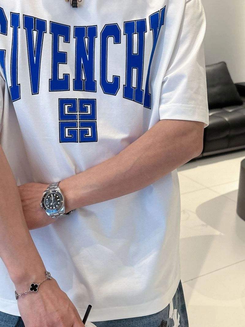 WellDesigned Givenchy T-Shirts 123630