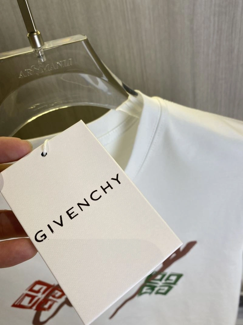 SunProtective Givenchy T-Shirts 123625