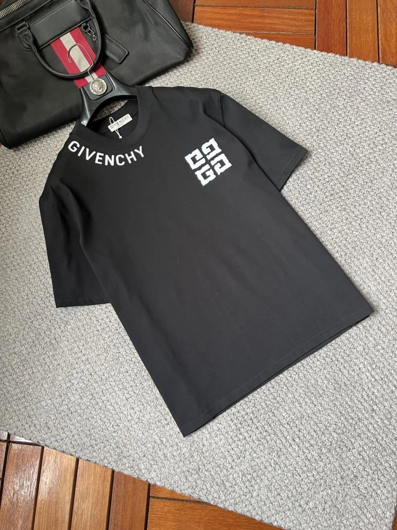 RelaxedFit Givenchy T-Shirts 123620