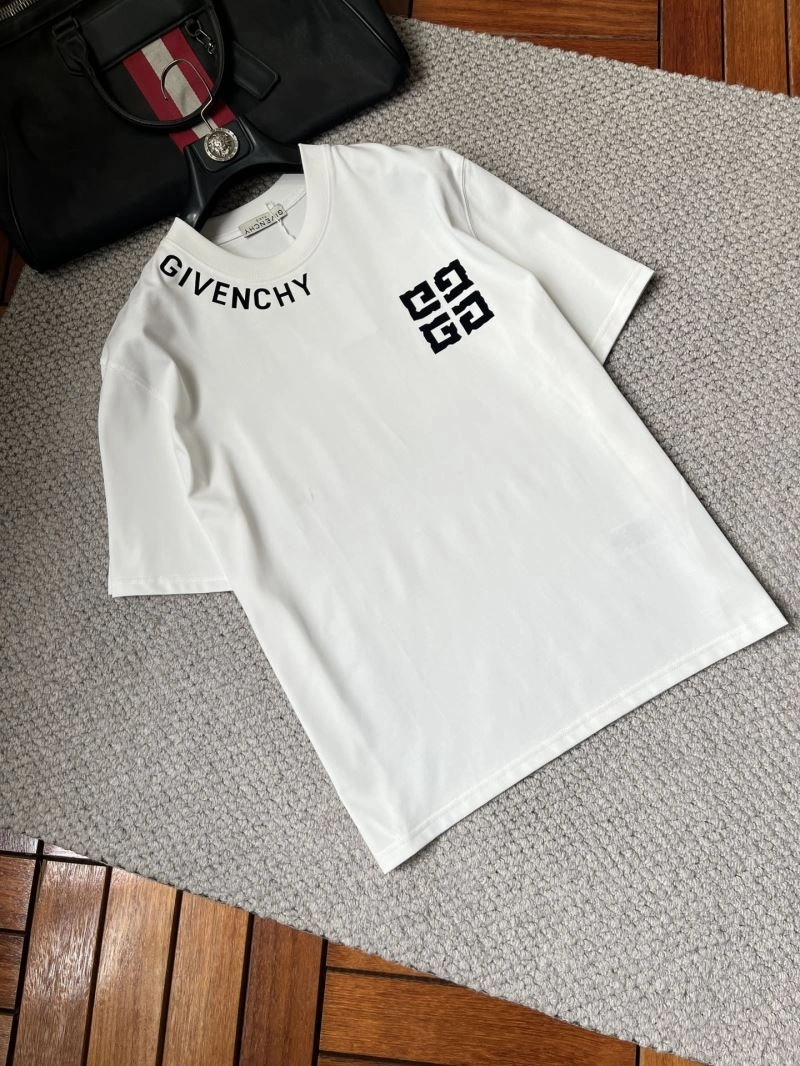 RelaxedFit Givenchy T-Shirts 123620