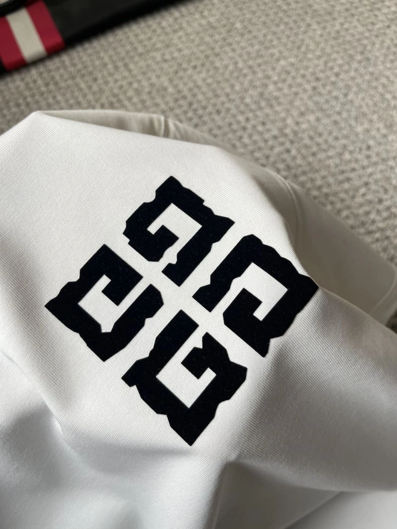 RelaxedFit Givenchy T-Shirts 123620