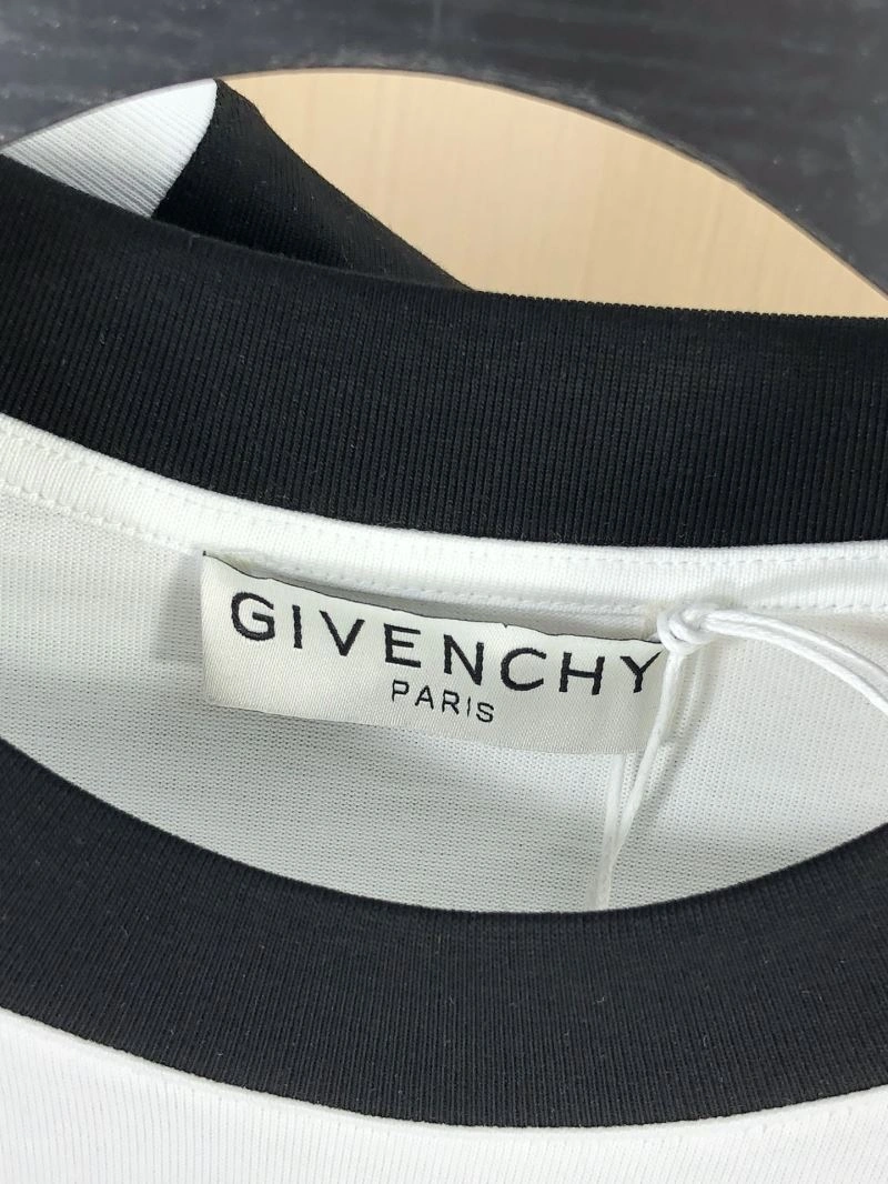 Durable Givenchy T-Shirts 123623