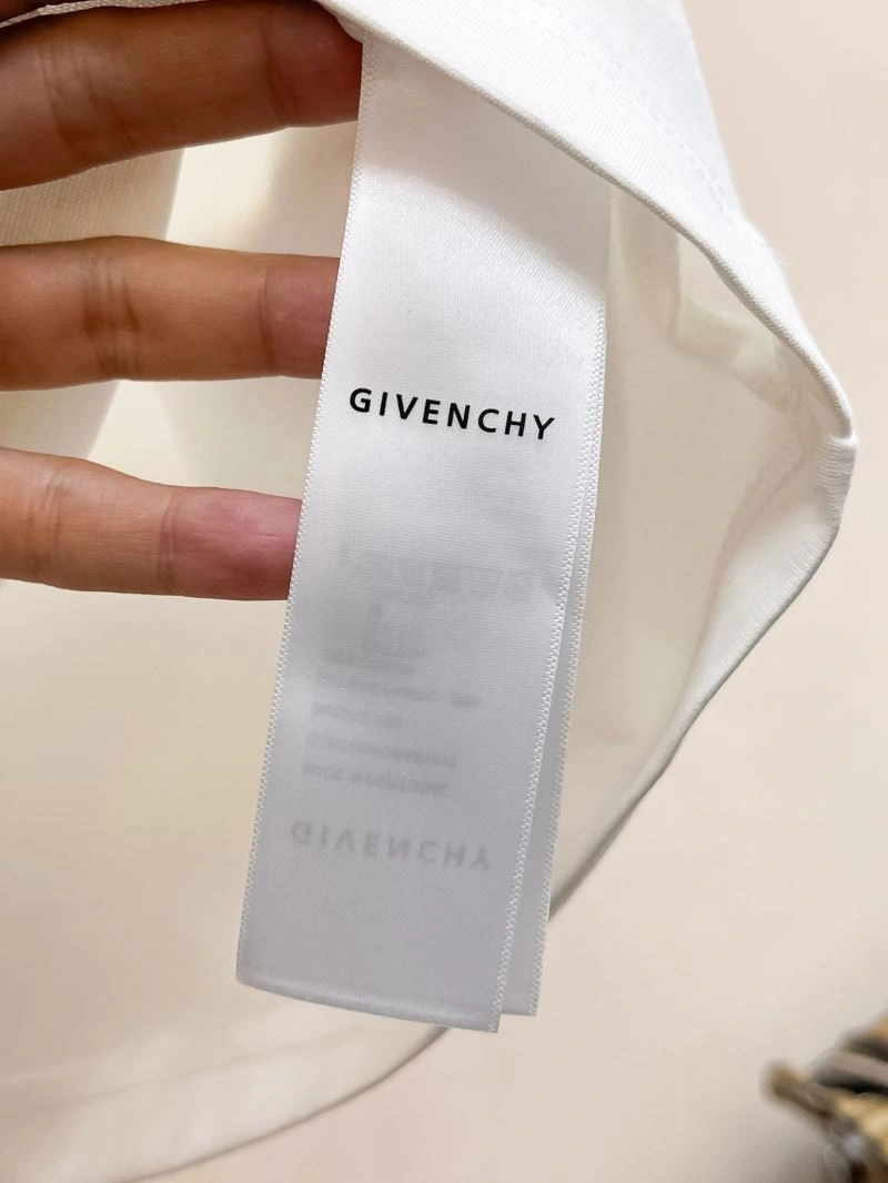 Refined Givenchy T-Shirts 123612